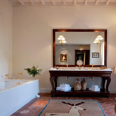 فندق Les Pres D'eugenie أوجيني ليه با