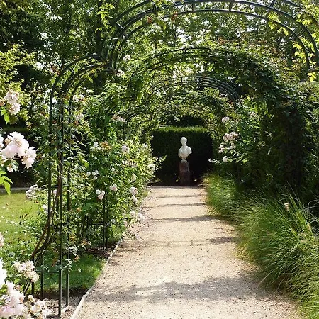 فندق Les Pres D'eugenie أوجيني ليه با