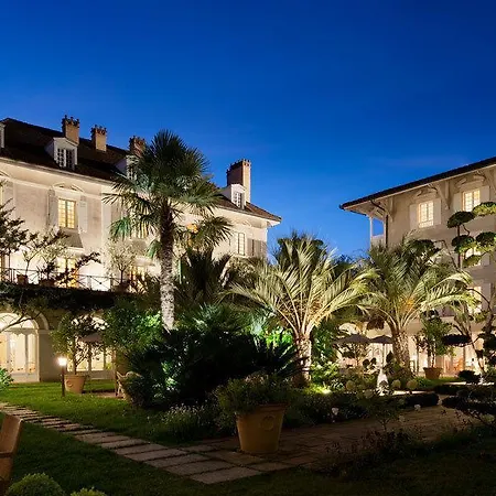 Hotel Les Pres D'eugenie 5*