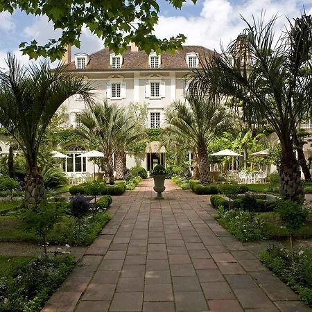 Hotel Les Pres D'eugenie 5*