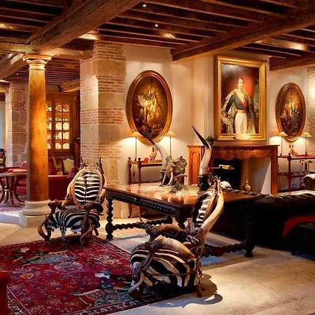 Les Pres D'eugenie فندق