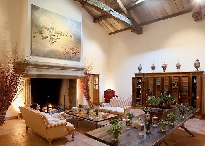 Les Pres D'eugenie Hotel