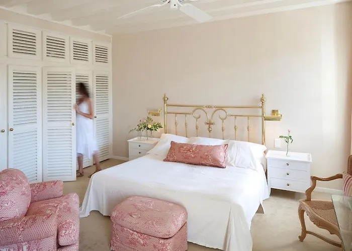 Hotel Les Pres D'eugenie 5*