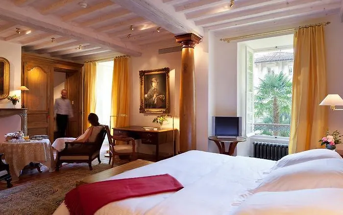 Les Pres D'eugenie Hotel