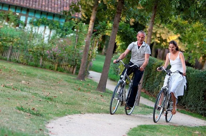 Les Pres D'eugenie 5*